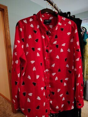 Liz Claiborne Career XL Red Heart Print Button Front Shirt